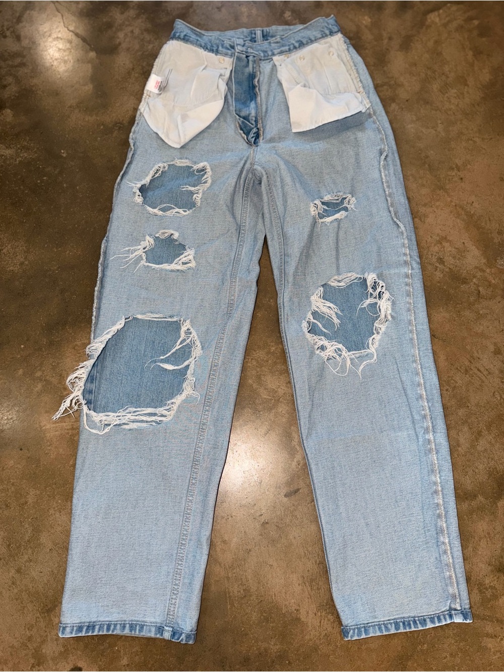 BDG Urban Outfitters Baggy Boyfriend Distressed Jeans Light Wash 27 L32 - Picture 11 of 12